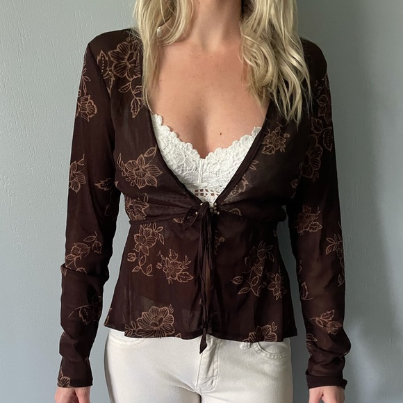 Sheer Babydoll Tie-Front Cardigan - Picture 4 of 5